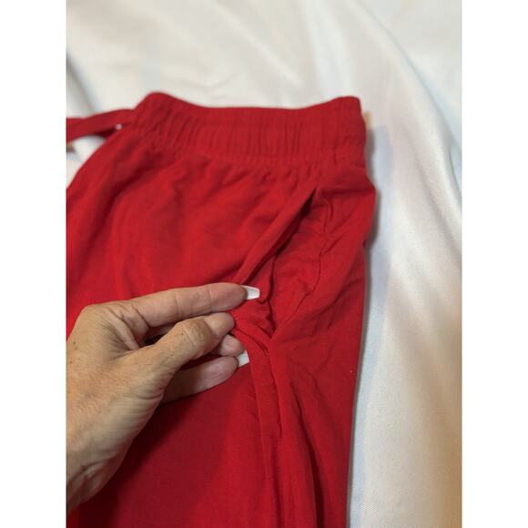 Comfort 2-Piece Lounge Set – Red – Top XS + Shorts S – Soft Cotton Matching Set - Picture 5 of 6